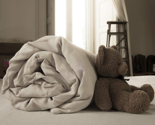 opripiumino matrimoniale lino stropicciato ecru con orso per un lungo letargo